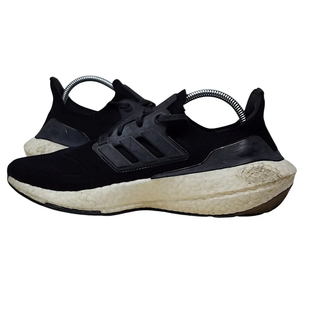 Adidas Ultraboost 22 sz 8.5 Men Black GX3062 Running Shoes Sneakers Training Low